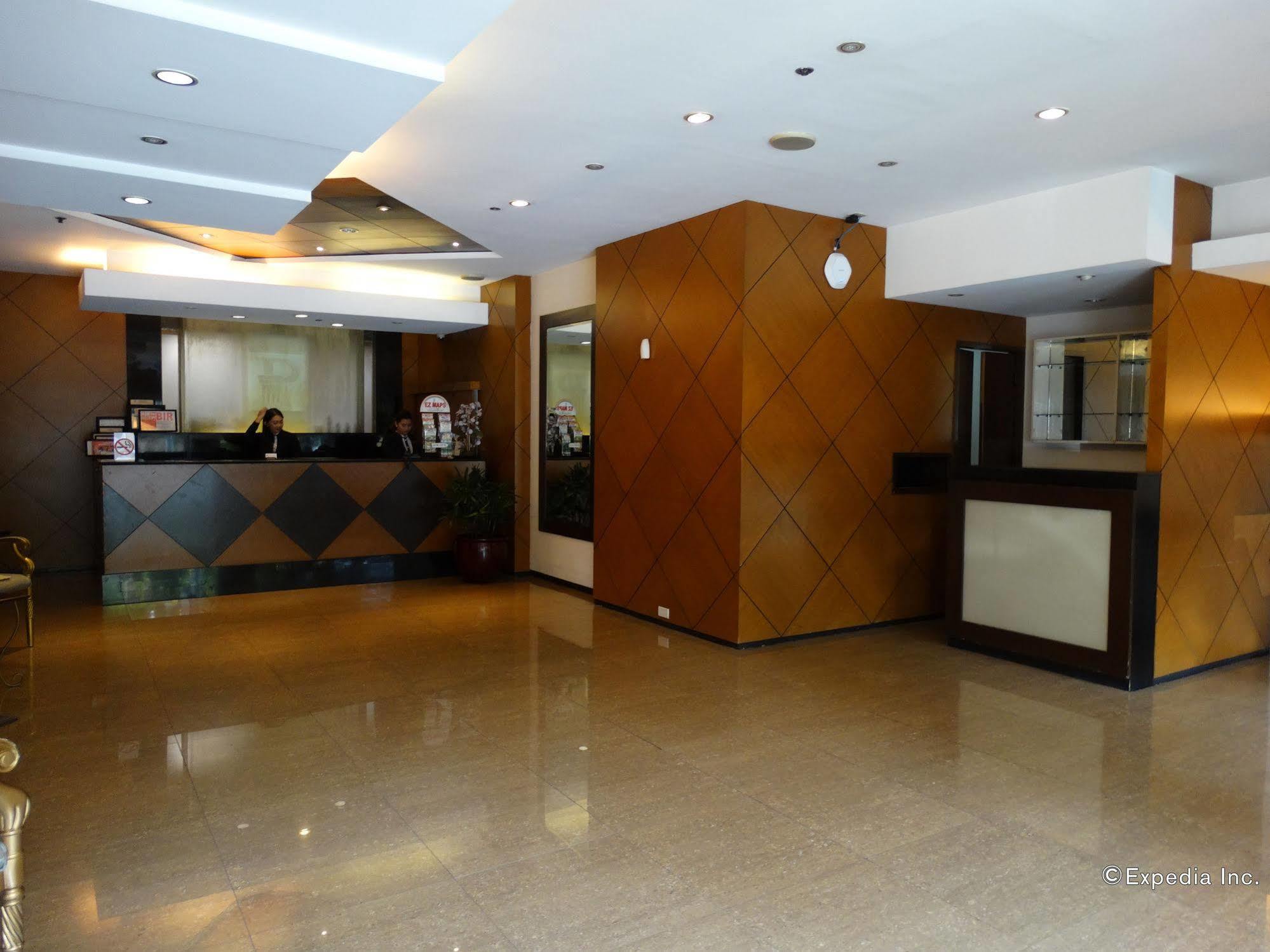 Paragon Tower Hotel Manila Exteriör bild