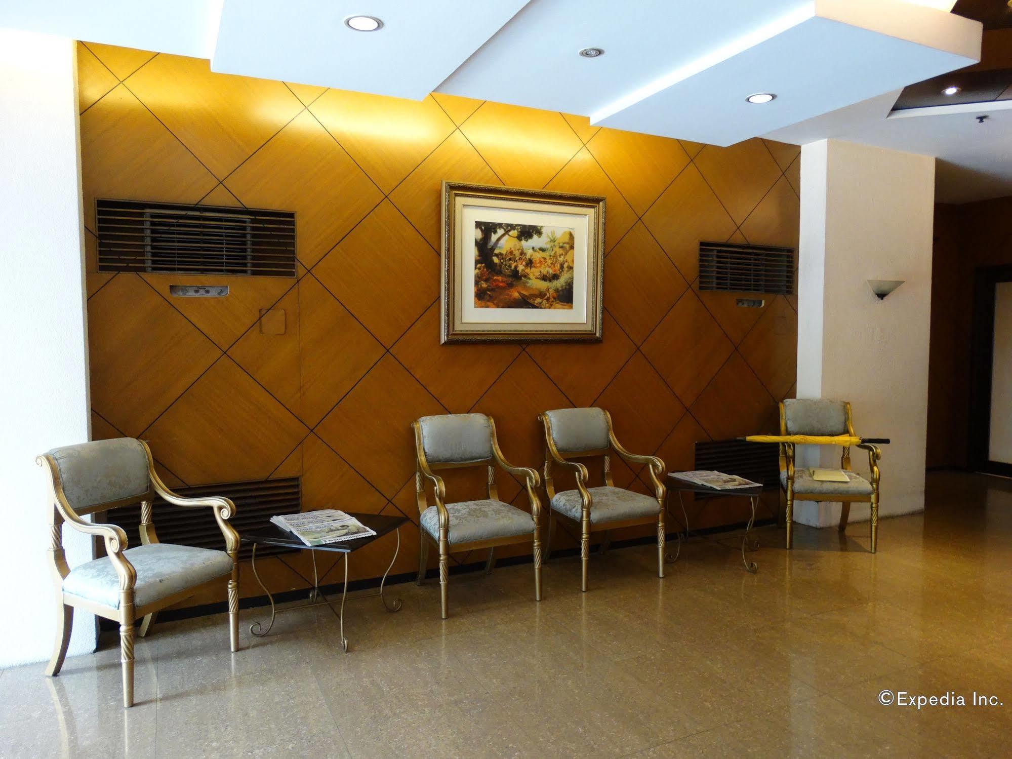 Paragon Tower Hotel Manila Exteriör bild
